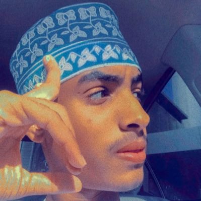 إن اعظم مجدٍ يصنعه الشخص لنفسه هو ان يعيش بلا خوف 🤍'