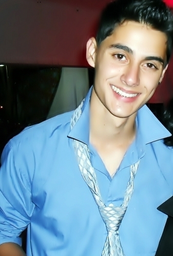 Feito anjo da guarda voce veio me salvar das garras do medo (8) [...]