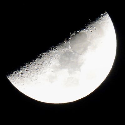 tky_nakamura's profile picture. 望遠カメラで月をみるのが好き フルマラソン  車  猫