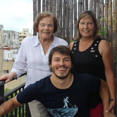 Doing research on economics at the University of Alcalá (UAH)
🇦🇷🇦🇷
https://t.co/HoxQyKBJqb…