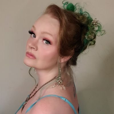 TorrinPaige's profile picture. Dog Mom. Gamer lady. You Tube Hair Guru. Drummer in a band. Sparkle enthusiast.