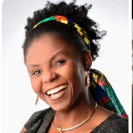 AlexEsquivell13's profile picture. Lector apasionado
Sociólogo de Univalle