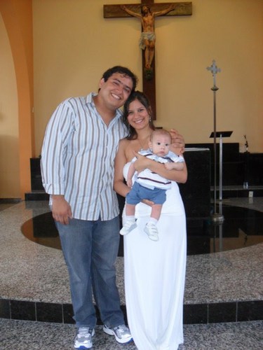 Cristãos Católicos, casados, consagrados ao Sagrado Coração de Jesus, músicos da paróquia São João Bosco (San Martin)
http://t.co/0oRncHxMfM