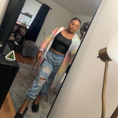 ladiosadoltza's profile picture. Creative🎨✏️- Dreamer✨ - Lover 💕- Travel ✈️ Building a life I don’t have escape from 💜