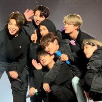 (slow) hourly bts concerts(@btsconcerthrs) 's Twitter Profile Photo