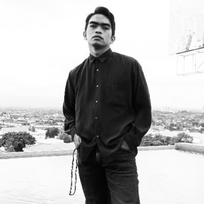 PolancoSAchri's profile picture. Menulis dan membaca|
FB: Polanco Surya Achri
IG: polanco_achri