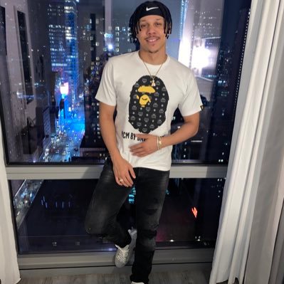 KC1__'s profile picture. 