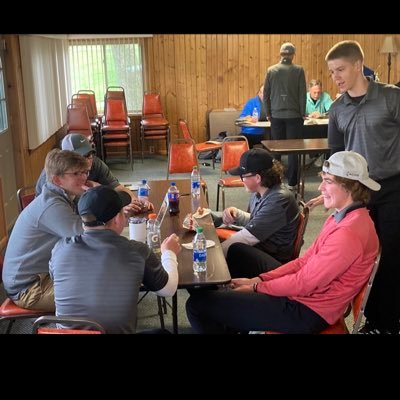 Official account for the Manchester Squires Boys Golf team.