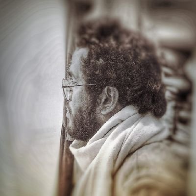 “إذا ركبت القطار الخطأ حاول أن تنزل في أول محطة؛ لأنه كلما زادت المسافة زادت تكلفة العودة.”