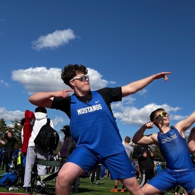 Sam Hartman
Mnhs 2023 ➡️ Doane 2027
Doane Track + Field 
IG: @samssupathrows
Latin Scholar
SkoTigers
Go Jays!