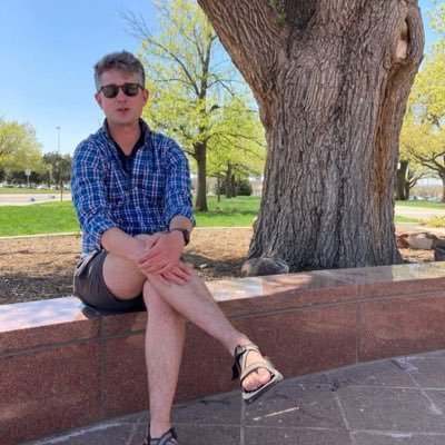 Folk singer. Union staffer. Household cook. PDX/OKC/ICT