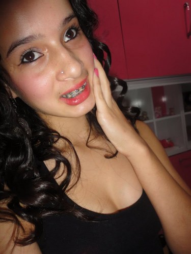 [i]Eu sou do tamanho daquilo que SINTO, que VEJO e que FAÇO, não do tamanho que os outros me enxergam.[i/]http://t.co/9aD0vADp4m