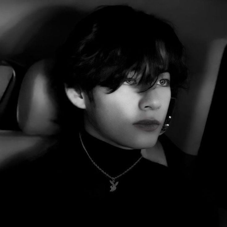 artictaeh's profile picture. ㅤㅤㅤㅤㅤㅤ música, livros e bangtan! ★