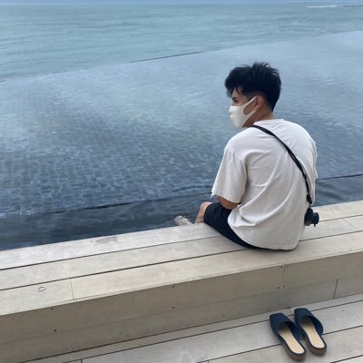 ◼︎ 為替や株式投資の勉強しています。◼︎今は専業トレーダー目指してます。🧑🏻💻 ◼︎ エンジニア挫折しました◼︎デイトラ挫折 ◼︎今年23歳です。◼︎情報を交換しあえる方はDMでお願いします!◼#アパリセ