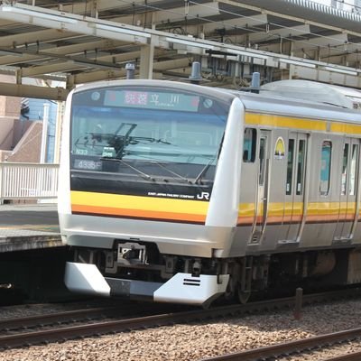 できるだけ、国鉄型の電気機関車撮りたいです。普通に通勤電車とか撮ります。私鉄とかも撮ります。