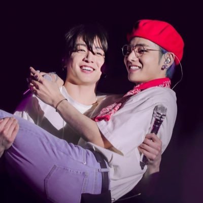 ces_tk_bts's profile picture. 