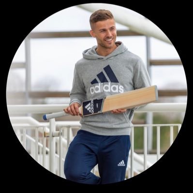 Northamptonshire Cricketer #15. Sponsored by @HendyGroup & @graynics Represented by @vitaesportsuk For info on coaching please visit @McManusCoaching