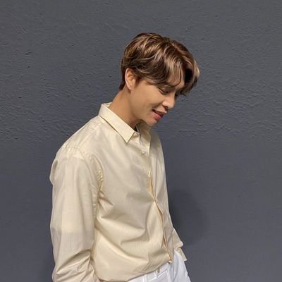 One of NCT's 1995 liner pride✨