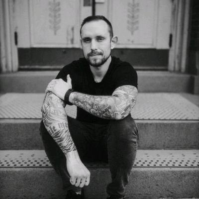 @theharshmentality
straight edge. vegan. Great Dane dad.