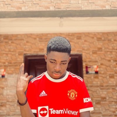 KwesiRolls's profile picture. Proud Manchester United fan🙌💯