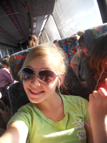 Lol(:
Here we go
I'm from Kansas
I'm populuarr
