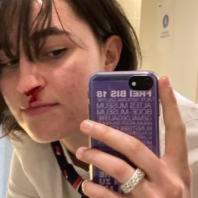 lemmiji's profile picture. chi non muore si rivede