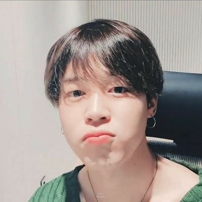 answer: love myself and happiness stan
i purple u 💜| she/her.
01' fan acc.