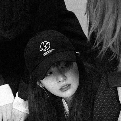 #𝘾𝙔𝘽𝙀𝙍 ; there's just no darkness. it's just sweet