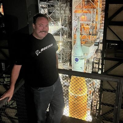 Boeing rocket scientist working on the SLS🚀 for NASA at KSC.
🇩🇪⚽/NCAA🏀🏈/#CBWS🥃/🍯mead/craft🍺/👹/🌭/ #GoJackets 🐝 /📍KY➡️GA➡️FL➡️SC➡️LA➡️FL