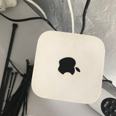 sam_mndeme's profile picture. 