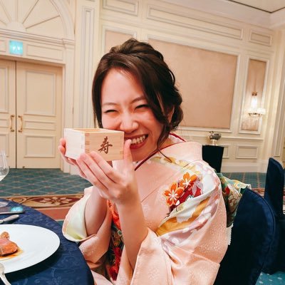 ※※※※※※※酒を飲むこと以外なんもできかねます※※※※※※福大出身|東京在住|薬コネ司会のひと|薬剤師|店舗勤務・店舗改善・面接官・採用・経営企画部→細々薬局経営|他社薬局サポート|自分のファンを増やす|薬剤師の未来を明るくするぞ