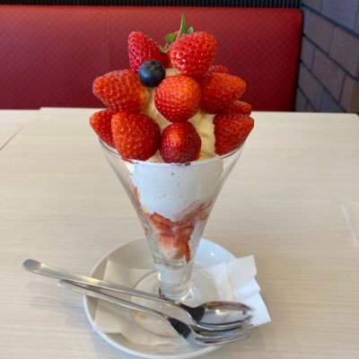 Roselle35111's profile picture. 筋肉は裏切らない