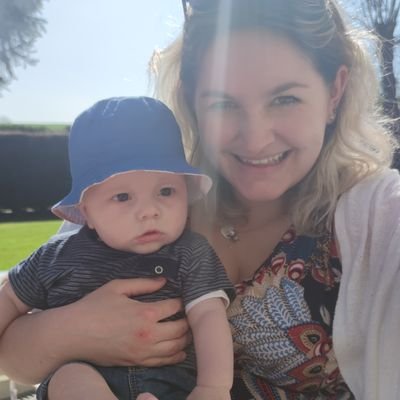 LH • Infirmière diplômée d’état 💉 • FL 💕 Baby Isaac 👪