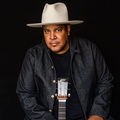Chris Pierce Profile