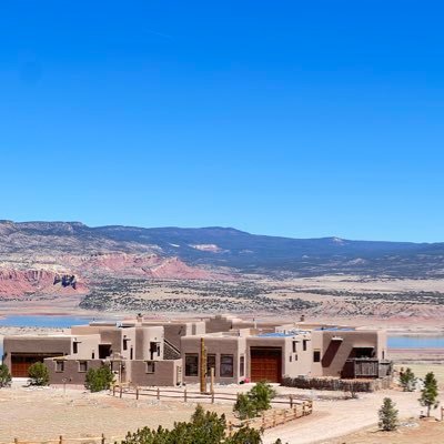 Luxury Abiquiu lodging options on Abiquiú Lake in New Mexico. Unbelieveable views of Abiquiú Lake, the Chama River, Ghost Ranch, & Pedernal.