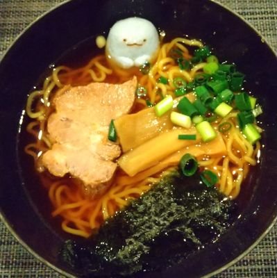 kamakura_shijin's profile picture. 詩は心の血肉。
詩誌「聲℃」同人。
詩と思想「現代詩の新鋭」。
歌曲「とこしえの古都・鎌倉」作詩。
鎌倉在住。道産子。