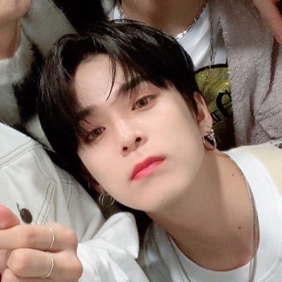 lavikun01's profile picture. Born to love TREASURE 💕