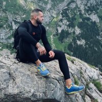 Rrrrrrr (@robert70508940) 's Twitter Profile