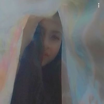 So many people love you. Don’t focus the ones who don’t ~