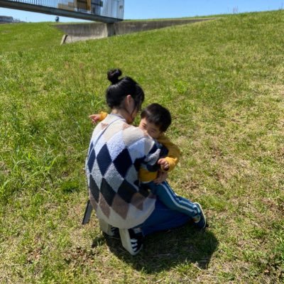 sayamama127's profile picture. 何か共通するものがある方と友達になりたい✨ 気軽にDMしてください♪ ｜#1児のママ｜#ママ友募集 ｜#シングルマザー｜#デザイン初心者｜#Fammスクール｜無言フォローすみません！       息子との時間を確保するために在宅ワークに移行したいです！がんばります😁✨