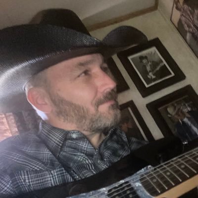 Paramedic/FF/Proud US Army Vet/Dr. Sam! Attempting to break into the country music industry. God, Country, family. Be sure take in a sunset no two are the same!