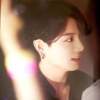 ana 💜(@btslightsa) 's Twitter Profile Photo