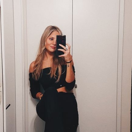 camicurti1's profile picture. Un sorbo de distracción