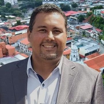 TRUJILLANO 
Diputado a la Asamblea Nacional (PJ)
Coordinador de Primero Justicia Trujillo.
Politólogo