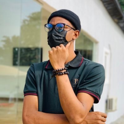 A Brand Designer/Strategist, @greyfinance. Super Experienced Graphic Designer and a Low budget content creator😋. Ex UI/UX Designer @crispyvhq