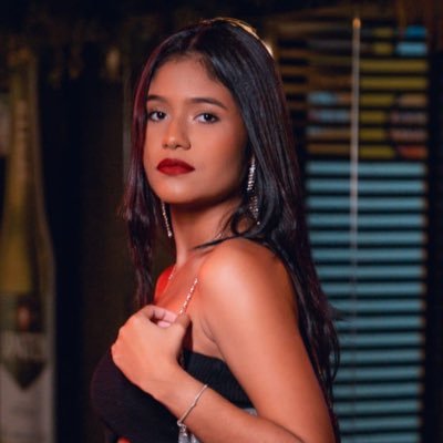 isabelaasouzaas's profile picture. se não gosta de onde está, saia, você não é árvore