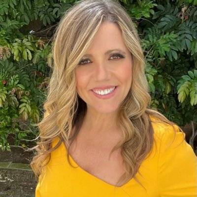 Plays well w/ others, & tools. Storyteller. Home Improvement & Lifestyle Expert. Former Product PR @HomeDepot 17yrs. TV Host. YouTube https://t.co/01qwSSbIS0