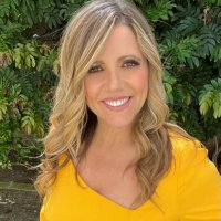 Kathryn Gallagher Emery (@kathrynemerytv) 's Twitter Profile Photo