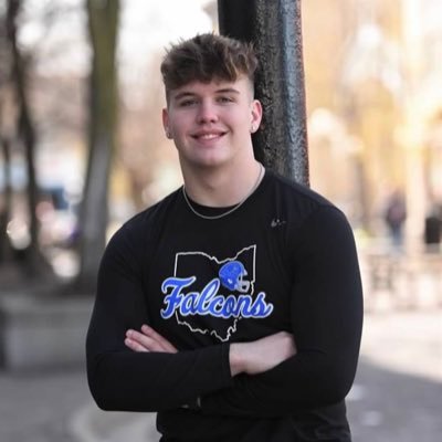 LB | Team Capt. l All GWOC Honorable Mention l BLUE/GREY All American l NDC committ l B-375 l Sqt-545 l Dlift-585 l Kettering Fairmont | ‘22 | 6’2” 210 lbs