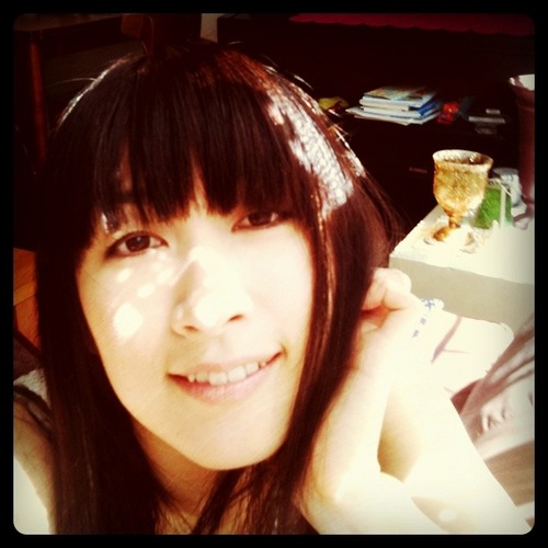 Hi,there!
I teach English, sometimes work as a translator. 
 love outdoor activities, cooking, driving,reading books.